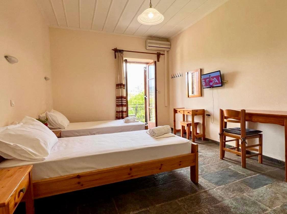 Kastro Aggeliki Apartment การ์ดามมีลี ภายนอก รูปภาพ